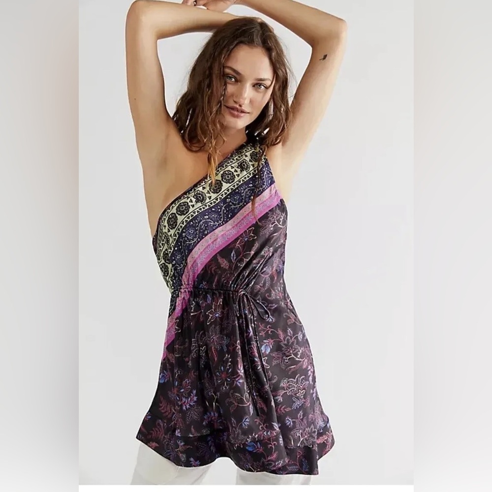 Free People Mira Printed Tunic One Shoulder Top! So chic!